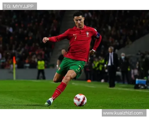 C罗:足球界传奇巨星的故事 C罗:足球界传奇巨星的故事