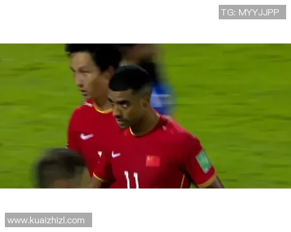 五十二号足球球星盘点：历史与现役球员的精彩表现与传奇故事