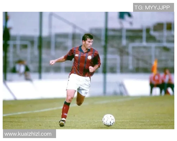 昔日足坛巨星再聚首,共同回顾辉煌岁月与绿茵传奇 昔日足坛巨星再聚首,共同回顾辉煌岁月与绿茵传奇